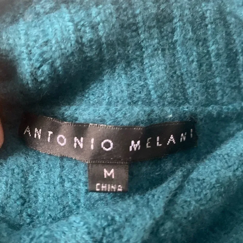 ANTONIO MELANI gorgeous color